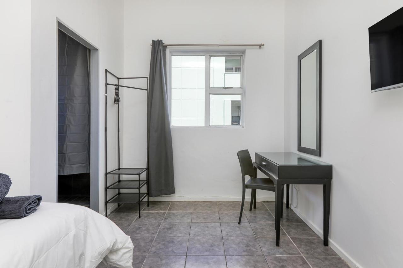 Inn & Out Express Sea Point Kapsztad Zewnętrze zdjęcie